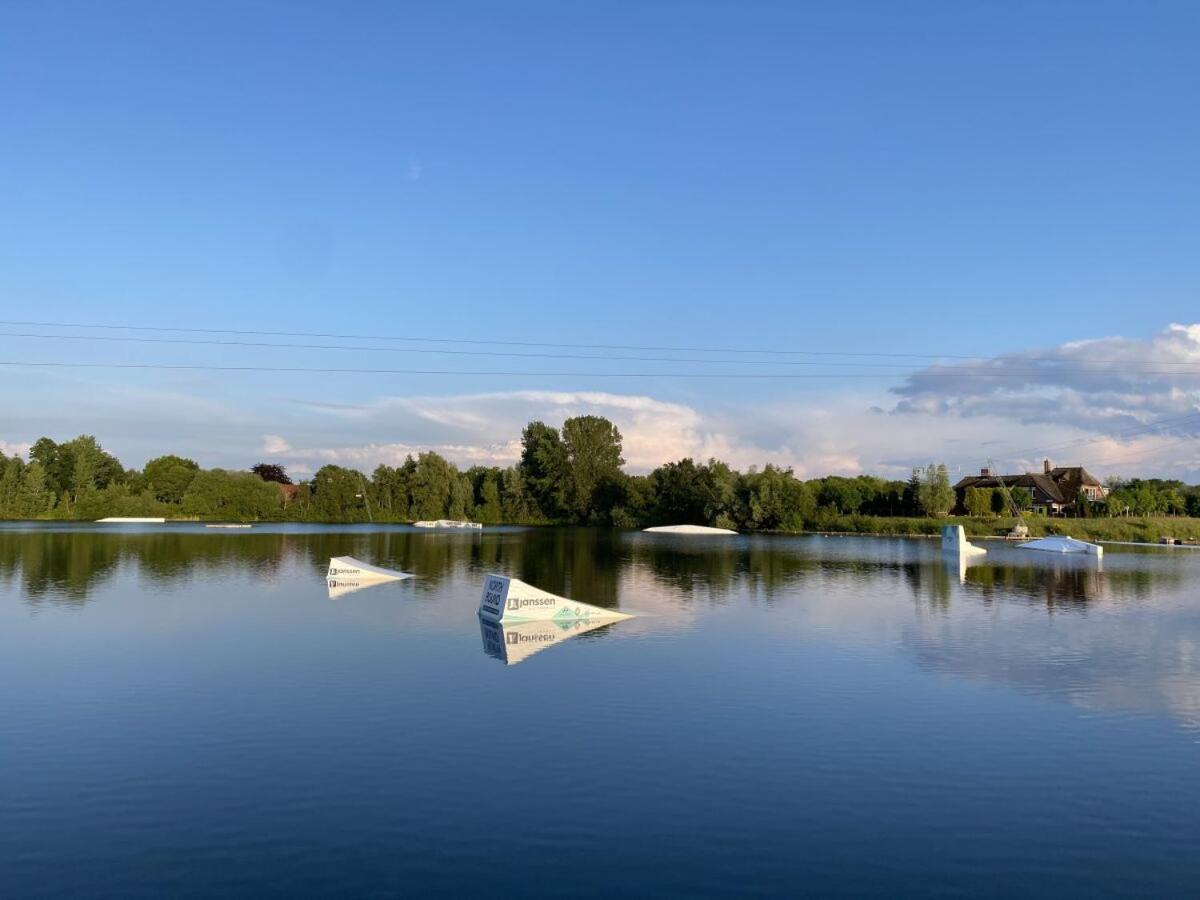 Ferienhaus Ella Am See Ауріх Екстер'єр фото