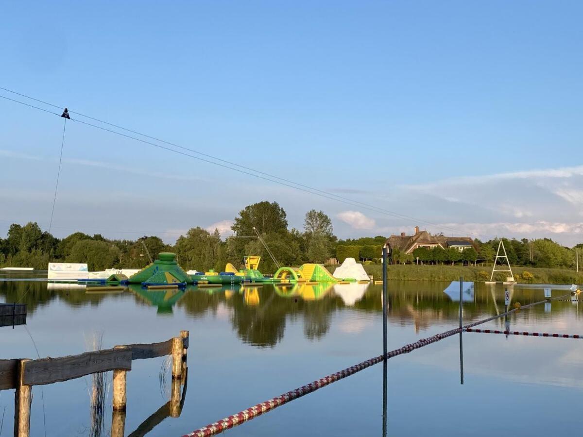 Ferienhaus Ella Am See Ауріх Екстер'єр фото