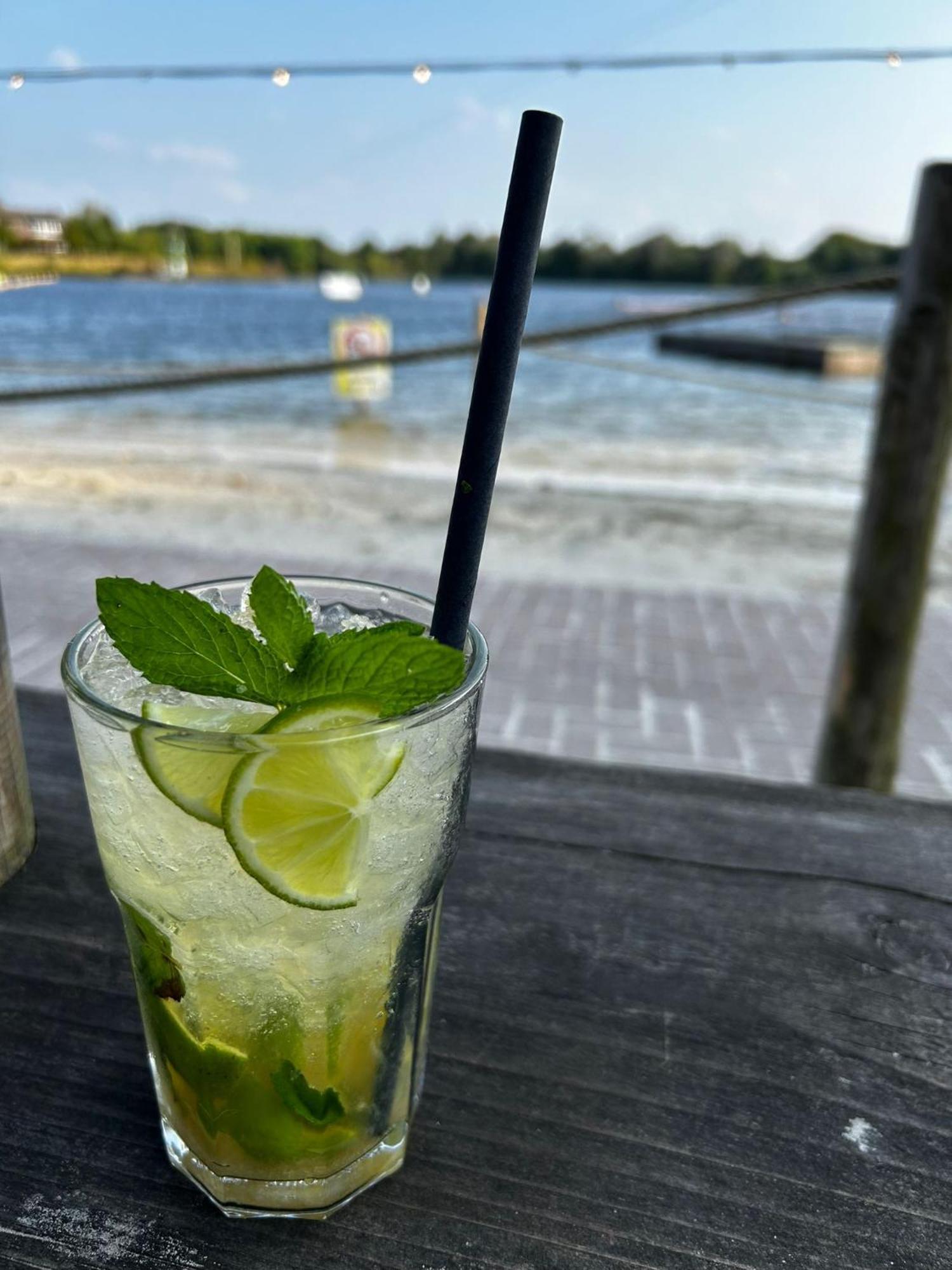 Ferienhaus Ella Am See Ауріх Екстер'єр фото